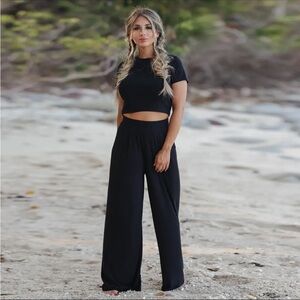 Full set $20 - NWT